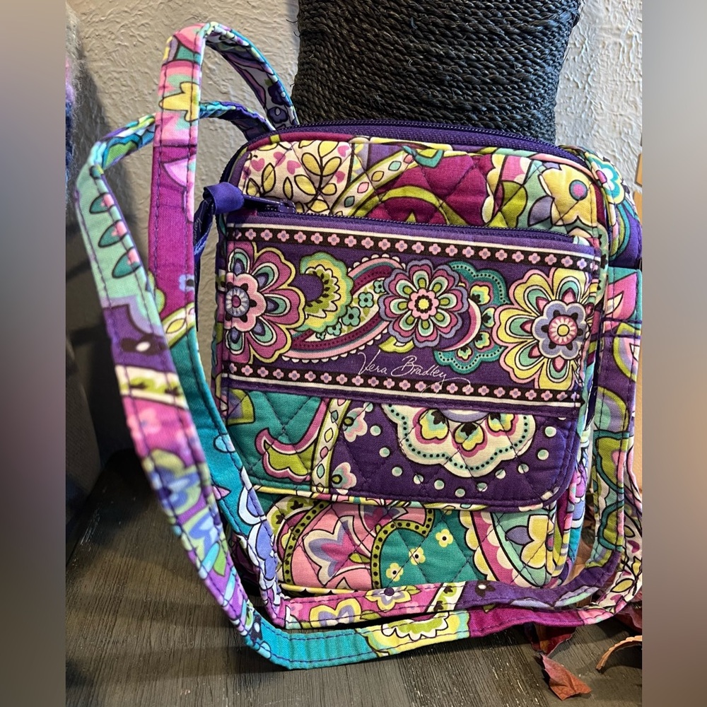 Vera Bradley Heather Hipster Flip Pocket Petal Paisley Floral Crossbody Bag